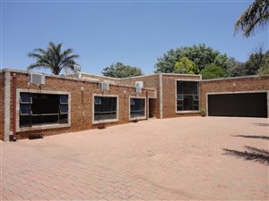 4 Bed House in Sharonlea
