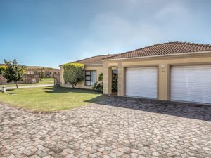 3 Bed Townhouse in Lorraine