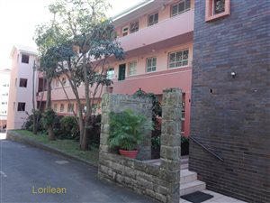1.5 Bed Flat in Essenwood