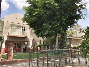 4 Bed House in Oaklands