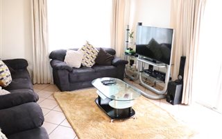 2 Bedroom Townhouse in Willow Park Manor