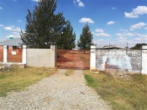 1.2 ha Land available in Zesfontein AH