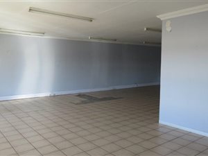 135 m² Commercial space in Hughes