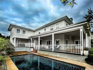 5 Bed House in Silvertree Estate