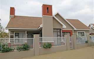 3 Bedroom Townhouse in Lilyvale