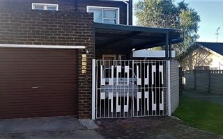 3 Bedroom Townhouse in Vanderbijlpark SE