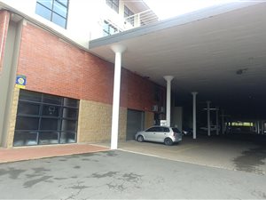 338 m² Industrial space in Red Hill