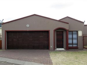 3 Bed House in Highveld Park