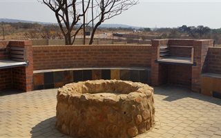 2 Bedroom Apartment in Mooikloof Equestrian Estate