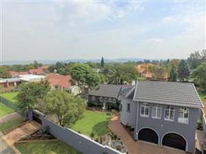 4 Bed House in Brackenhurst