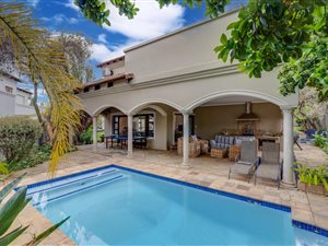 4 Bed House in Dainfern Golf Estate
