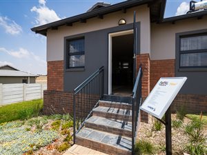 3 Bed House in Roodepoort Central