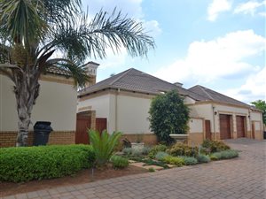 3 Bed House in Highveld