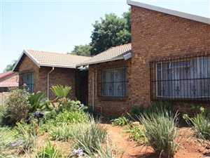 3 Bed House in Suiderberg
