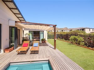 3 Bedroom House in Stonehurst Mountain Estate