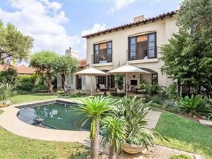 4 Bed House in Dainfern