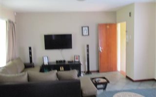 2 Bedroom Apartment in Farrarmere
