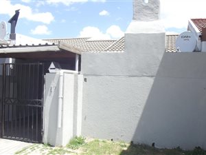 1 Bed House in Belmont Park