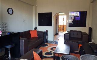 3 Bedroom Apartment in Bellevue