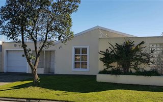 4 Bedroom House in Ottery