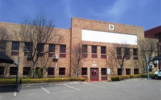 1371 m² Industrial space in Paulshof