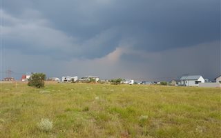 600 m² Land available in The Hills