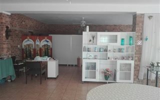 144 m² Commercial space in Bredell AH