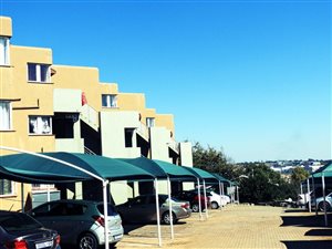 2 Bed Townhouse in Ridgeway