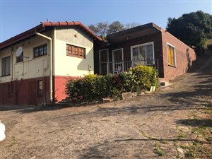 3 Bed House in Shallcross