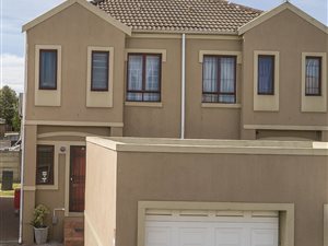 2 Bed Duplex in Brackenfell Central