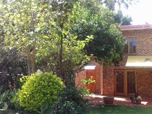 2 Bed Garden Cottage in Mountain View