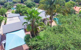 7 Bedroom House in Lyttelton Manor