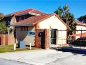 2 Bed Apartment in Humewood