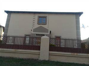 3 Bed House in Rosslyn