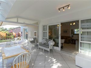 3 Bedroom House in Kenton-on-Sea