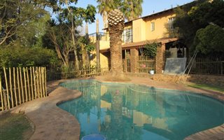 4 Bedroom House in Mnandi AH