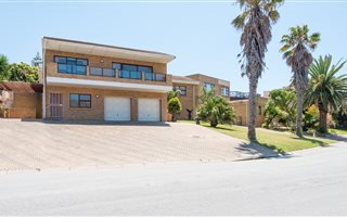3 Bedroom House in Bay View