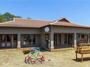 4 Bedroom House in Saddlebrook Estate