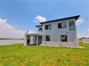 3 Bed House in Halfway House