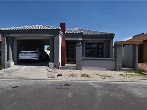 4 Bed House in Mitchells Plain