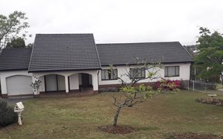 3 Bedroom House in Bisley