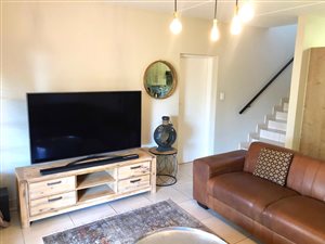 3 Bed Townhouse in Hazeldean (Silverlakes Surroundings)