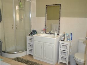 12 ha Farm in Buffelspoort