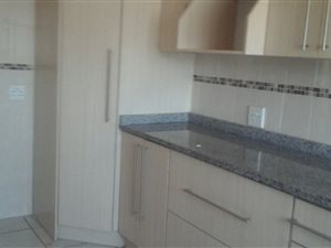 3 Bed House in Aerorand