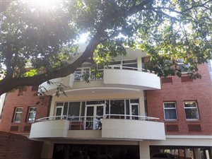 145 m² Commercial space in Athlone
