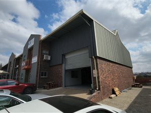 355 m² Industrial space in North Riding
