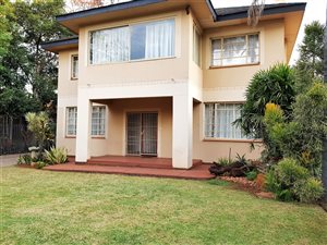 8 Bed House in Riviera