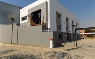 5790 m² Industrial space in Linbro Park