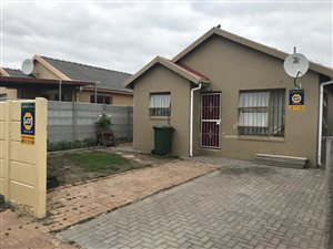 2 Bed House in Scottsdene