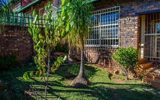 3 Bedroom Simplex in Quellerie Park